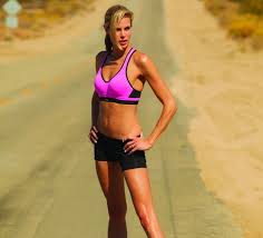 Still smoking hot with great legs. She Gained Fame On Baywatch But For Brooke Burns Running Is Anything But A Slow Mo Jog Down The Beach Malibu Alerte A Malibu Hawai
