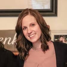 Lynn Schauer's Instagram, Twitter & Facebook