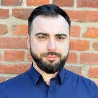 1100+ profile według frazy „Adrian”