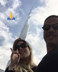 Wesley Safadao On Instagram Burj Khalifa O Predio Mais Alto Do Mundo Snap Wesleysafadao7 Dubai Ferias Myhabibit Instagram Dubai Burj Khalifa