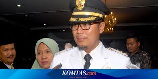 Fahmi nasrullah agama apa / biodata. Pak Guru Achmad Fahmi Kini Menjadi Wali Kota Sukabumi