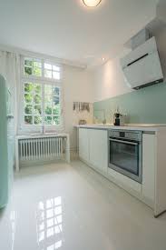 Endlich Ein Smeg Kuhlschrank In Meiner Lieblingsfarbe Fur Die Kuche Unsere Ferienvilla In Monschau Die Hochglanz Laminat Farbgestaltung Kuche Wohnen Und Leben