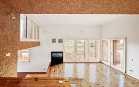 Las propiedades son de estilo típicamente mediterráneo con amplios jardines, rodeados de zonas verdes y magníficas vistas del estrecho de gibraltar y el norte de áfrica. Farmhouse Refurbishment In Santa Margarida De Montbui Arquitectura G Archdaily