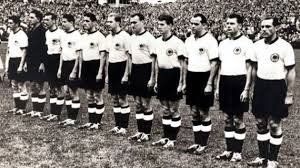 A última hora como un estudiante que presenta su trabajo final durante la segunda mitad, se repetía el mismo guión. Milagro De Berna Como Fue La Final Del Mundial Suiza 1954