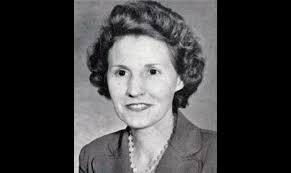 Bea Lowe's Instagram, Twitter & Facebook