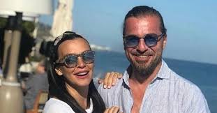 Eşiyle oğlunun fotoğrafını sosyal medya hesabından paylaşan neslişah alkoçlar, eşine olan sevgisini şu sözlerle dile getirdi Neslisah Alkoclar Ile Engin Altan Duzyatan In Ikinci Bebek Heyecani Takvim