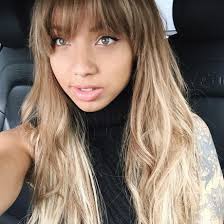 Caitlin Howes's Instagram, Twitter & Facebook