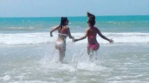 Maybe you would like to learn more about one of these? Las Vacaciones Hot De La Ex De Farina Con Su Nueva Novia