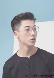 Les côtés sont courts et les contours. Super Coupe De Cheveux Asiatique Coreen Idees Asiatique Cheveux Coreen Co Mens Hairstyles Short Asian Man Haircut Asian Short Hair