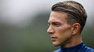 Download and use 70,000+ long hair stock photos for free. Bernardeschi Ready To Ball With Juventus Youtube