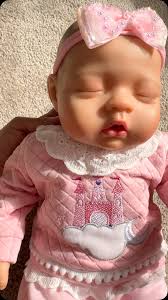 Adam luce adorable con su ropita… y sin ella también 🤍 ¡Una belleza que  enamora! #Muñecos #SueñoAnimado #RebornBabyDoll #CostaRica #PedidosListos