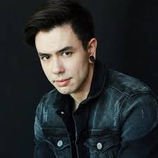 Lil' question time! What's a musician you wanna see return, and one that  you wanted to have it debut in a DB track? : r/deathbattle