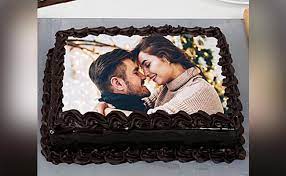 — cakes based on his appearance … : 8 Birthday Cake Designs You Can Order For Your Husband S Birthday Floweraura