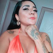 Sarahi Bello's Instagram, Twitter & Facebook