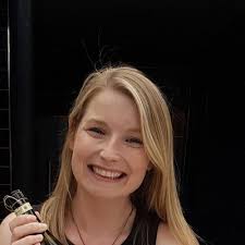 Laura Callanan (@LauraCallanan4)