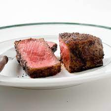 Cover beef with rub and let set out at room temp for 1 hour. Pin On Red Meat Off The Bone