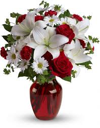 Be My Love Bouquet With Red Roses Could A Bouquet Of Flowers Be Any Pretti Valentine Flower Arrangements Valentine S Day Flower Arrangements Valentines Flowers