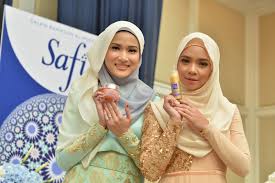 Pengganti Duta Safi Balqis Kini Bukan Lagi Hanis Zalikha Memperkenalkan Duta Baharu Safi Balqis Oxywhite Sarah Hildebrand Kacukan Yang Mengantikan Hanis Z