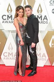 Carly pearce — everybody gonna talk 03:09. Country Singer Carly Pearce Files For Divorce From Michael Ray Eight Months After Tying The Knot Fr24 News English