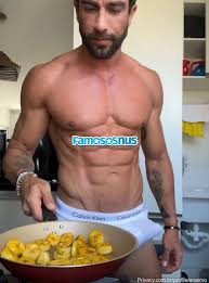 Famoso Erasmo Viana mostrando Cacete Enorme no OnlyFans - Foto de Penis