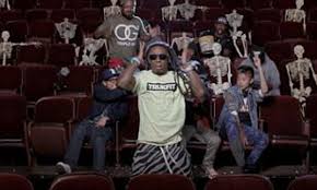At some points, overlapping dialogue between simultaneous scenes illuminate bigger's racing mind, like memories erupting and then fading. Lil Wayne S Released New Video Just Hours Before Colorado Shooting And It Includes Scenes Of Skeleton Filled Movie Theaters And A Line About Semi Automatic Guns Daily Mail Online