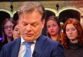 Sharon Visser (@sjaar83)