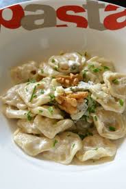 Ravioles Gorgonzola Noix Et Miel Plaisirs Et Gourmandises En 2020 Recettes De Cuisine Recette De Plat Recette Pate Italienne