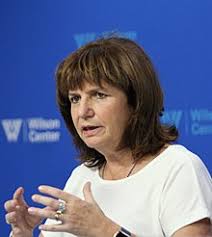 Oct 03, 2017 · patricia bullrich nació en 1956 como descarriada hija de una aristocrática familia.hija del médico alejandro bullrich y de julieta luro pueyrredón, es parte de un linaje que incluye al. Patricia Bullrich Height How Tall Is Patricia Bullrich