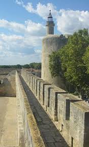 Aigues Mortes Travel Guide Wikitravel Aigues Mortes France Travel Nimes France