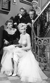 With Cast On Set Of All About Eve Marilyn Monroe Movies Classic Hollywood Hollywood Golden Era