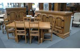 ❮❯ salle à manger en chêne massif comprenant une table avec 6 chaises un buffet une vitrine vaisselier un meuble télé et une table basse le touten très bon etat. Achat Salle A Manger Chene Clair Romano Occasion Jumet Troc Com