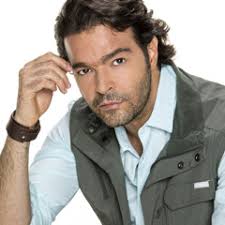 Listen to Rosa De Barro by OSVALDO MONTES in cnco playlist online for free 