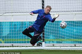 With lower than two weeks of the summer season. Arsenal In Advanced Talks Over Signing Goal Keeper Aaron Ramsdale Hot And Viral News