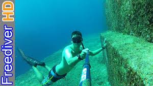 Note the mention of artwork. Freediving Yonaguni Pyramid Aliens Or Lost Civilization Yonaguni Monument Youtube