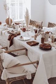 Spring Table Setting With Linen In 2020 Spring Table Settings Linen Table Settings Spring Table Decor