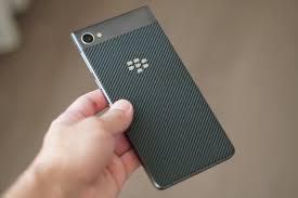 BlackBerry Motion vorgestellt: 4000 mAh ...
