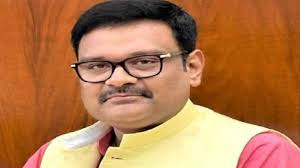 वो जो कुछ भी हैं, अपने बाप की वजह से हैं' Kannauj से भाजपा सांसद सुब्रत
