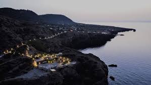 Primo portale interamente dedicato all'isola di ustica. Ustica Dove C Era Una Discarica Ora C E Un Eco Discoteca La Repubblica