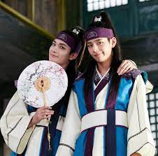 Selain eksis di boyband bts, v juga memiliki karier akting. Picture Kim Taehyung Bts V At Hwarang 170219