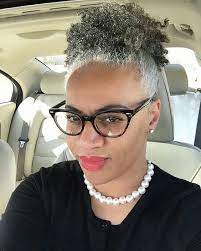 Epingle Sur Natural Gray Hairstyles