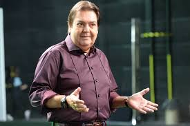 Faustão foi submetido a uma angioplastia e passa bem. Faustao E Operado Para Desobstruir Arteria E Esta Internado Entretenimento R7 Famosos E Tv