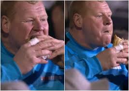 El Bocadillo Del Portero Suplente Del Sutton Relacionado Con Las Casas De  Apuestas -