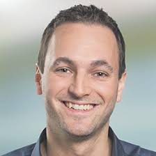 En 2011, à 24 ans, il est élu au conseil national et prononce le discours d'ouverture en tant. Mathias Reynard Parldigi Digitale Nachhaltigkeit