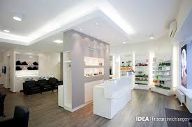Pin Von Carla Demito Auf Clinic Design Friseursalon Inneneinrichtung Friseureinrichtung Innenarchitektur Tapete
