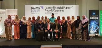 Pada kunjungan kali ini mahasiswa fakulti ekonomi dan muamalat (fem) usim didampingi oleh prof dato' dr. Fem Usim