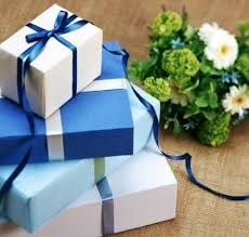 Video ini berkongsi beberapa tips hadiah untuk pengantin dan bakal pengantin baru yang best, tetapi murah. Pin Di Hadiah Ulang Tahun