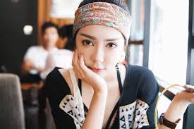 Andrea Lee 李佳婕- 澳门俊秀围街的“食饱里FuruFuru"日本餐好好吃哦！我点的是阿拉斯加长脚蟹和Parma ham pizza  另外他们和其他附近的店家一起合作你也可以点它们店以外的食物但可以送进来吃哦！饮料也是呢！我点的pizza就是对面家的叻～ 而且这里拍照好好看哦！