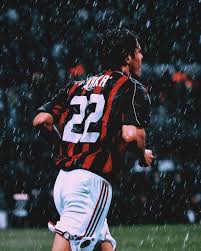 Pin Di Deztramilan Su Forza Milan Foto Di Calcio Calcio Calciatori