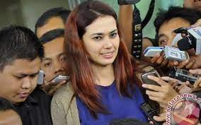 Banyak sekali artis tanah air yang terlibat dalam kasus penyalahgunaan narkoba, dan bahkan mereka tidak hanya satu kali saja. Artis Catherine Wilson Ditangkap Polisi Terkait Kasus Narkoba Kabar24 Bisnis Com