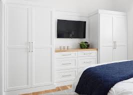 Explore our vast selection of bedroom tv stands in a variety of materials at competitive prices to find the one that will work for you! Bedroom Built In Dresser Design Ideas